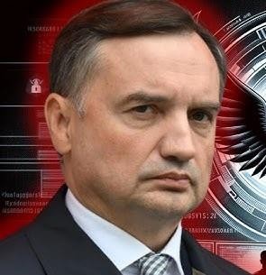 Posiedzenie Sejmu Rzeczypospolitej Polskiej – politycy w trakcie debaty parlamentarnej.